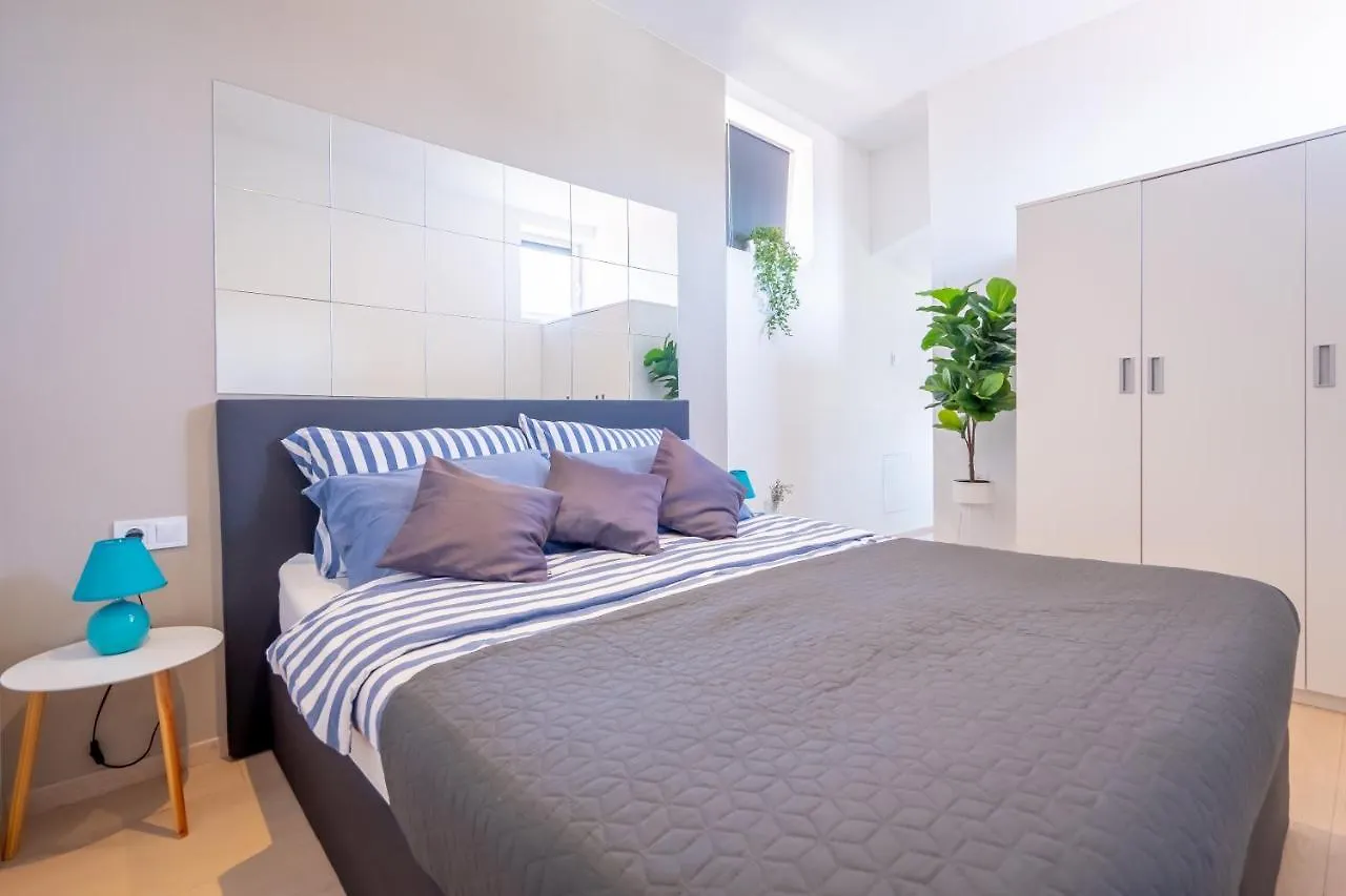 Fran Center Apartments Pula Kroatien