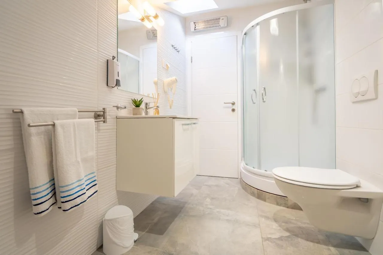 Fran Center Apartments Pula